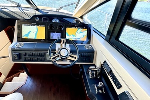 58FT (17.78M) SEA RAY