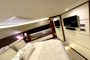 58FT (17.78M) SEA RAY