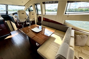 58FT (17.78M) SEA RAY