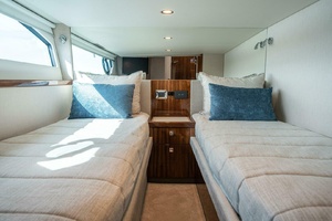 52FT (15.9M) RIVIERA