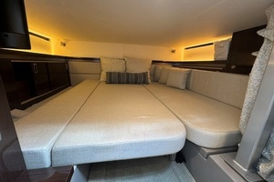 32ft Sea Ray Yacht For Sale