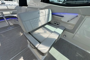 32ft Sea Ray Yacht For Sale
