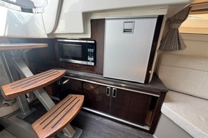 32ft Sea Ray Yacht For Sale