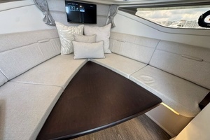 32ft Sea Ray Yacht For Sale