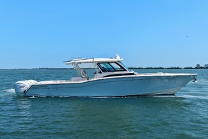 45FT (13.72M) GRADY-WHITE