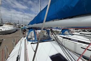 Layover 38ft Jeanneau Yacht For Sale