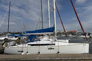 Layover 38ft Jeanneau Yacht For Sale