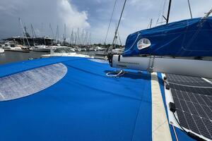 Layover 38ft Jeanneau Yacht For Sale