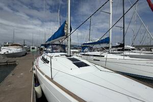 Layover 38ft Jeanneau Yacht For Sale