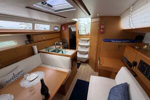 Layover 38ft Jeanneau Yacht For Sale