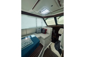 Sapphire 39ft Back Cove Yacht For Sale