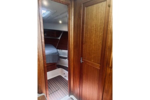 Sapphire 39ft Back Cove Yacht For Sale