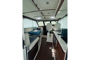 Sapphire 39ft Back Cove Yacht For Sale