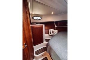 Sapphire 39ft Back Cove Yacht For Sale