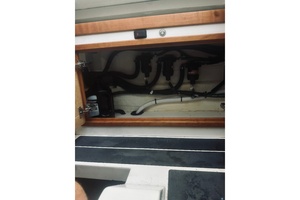 Sapphire 39ft Back Cove Yacht For Sale