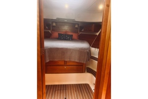 Sapphire 39ft Back Cove Yacht For Sale