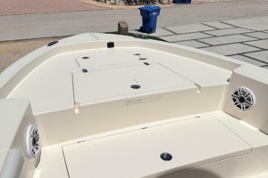24ft Pathfinder Yacht For Sale