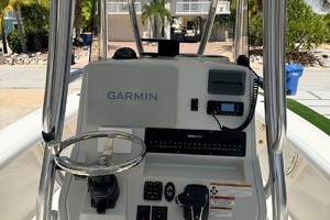 24ft Pathfinder Yacht For Sale