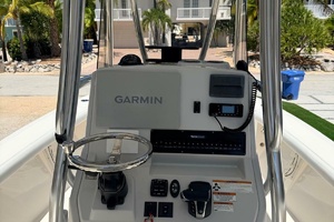 24ft Pathfinder Yacht For Sale
