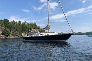 PELEIA 35ft Pearson Yacht For Sale