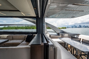 ON THE MOVE 83ft Pershing Yacht For Sale