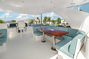 Stbd Side Dining