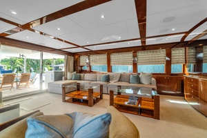Salon Looking To Port