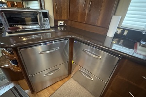 Knotty Dogs 52ft Silverton Yacht For Sale
