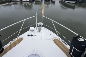 Knotty Dogs 52ft Silverton Yacht For Sale
