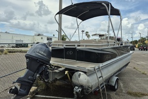 20ft Avalon Yacht For Sale