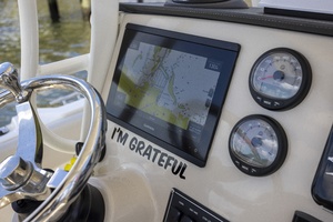 230 Outrage 23ft Boston Whaler Yacht For Sale