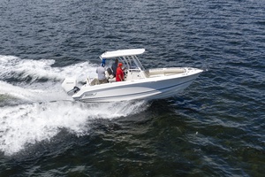 230 Outrage 23ft Boston Whaler Yacht For Sale