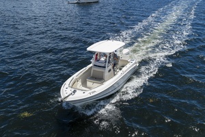 230 Outrage 23ft Boston Whaler Yacht For Sale