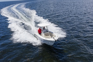 230 Outrage 23ft Boston Whaler Yacht For Sale