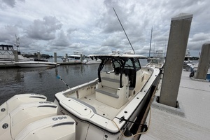 35FT (10.67M) SCOUT Worth Avenue Yachts