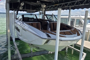 24ft Malibu Yacht For Sale