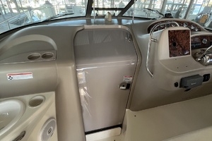 EXECUTIVE RETREAT 34ft Sea Ray Yacht For Sale