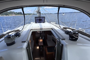 34ft Jeanneau Yacht For Sale