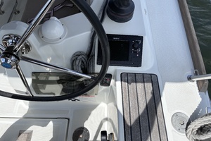 34ft Jeanneau Yacht For Sale