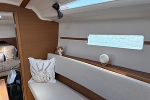 34ft Jeanneau Yacht For Sale