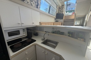Moonbeam V 34ft Silverton Yacht For Sale