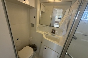 Moonbeam V 34ft Silverton Yacht For Sale