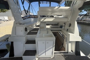Moonbeam V 34ft Silverton Yacht For Sale
