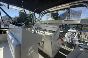 Moonbeam V 34ft Silverton Yacht For Sale