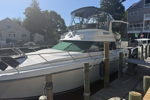 Moonbeam V 34ft Silverton Yacht For Sale