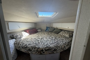 Moonbeam V 34ft Silverton Yacht For Sale