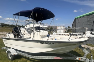 17ft Boston Whaler Yacht For Sale