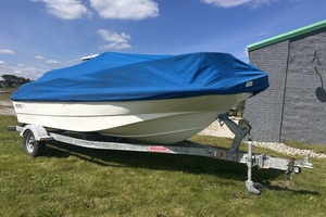 17ft Boston Whaler Yacht For Sale