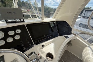 65 Roses 42ft Silverton Yacht For Sale