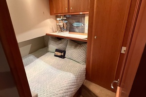 65 Roses 42ft Silverton Yacht For Sale